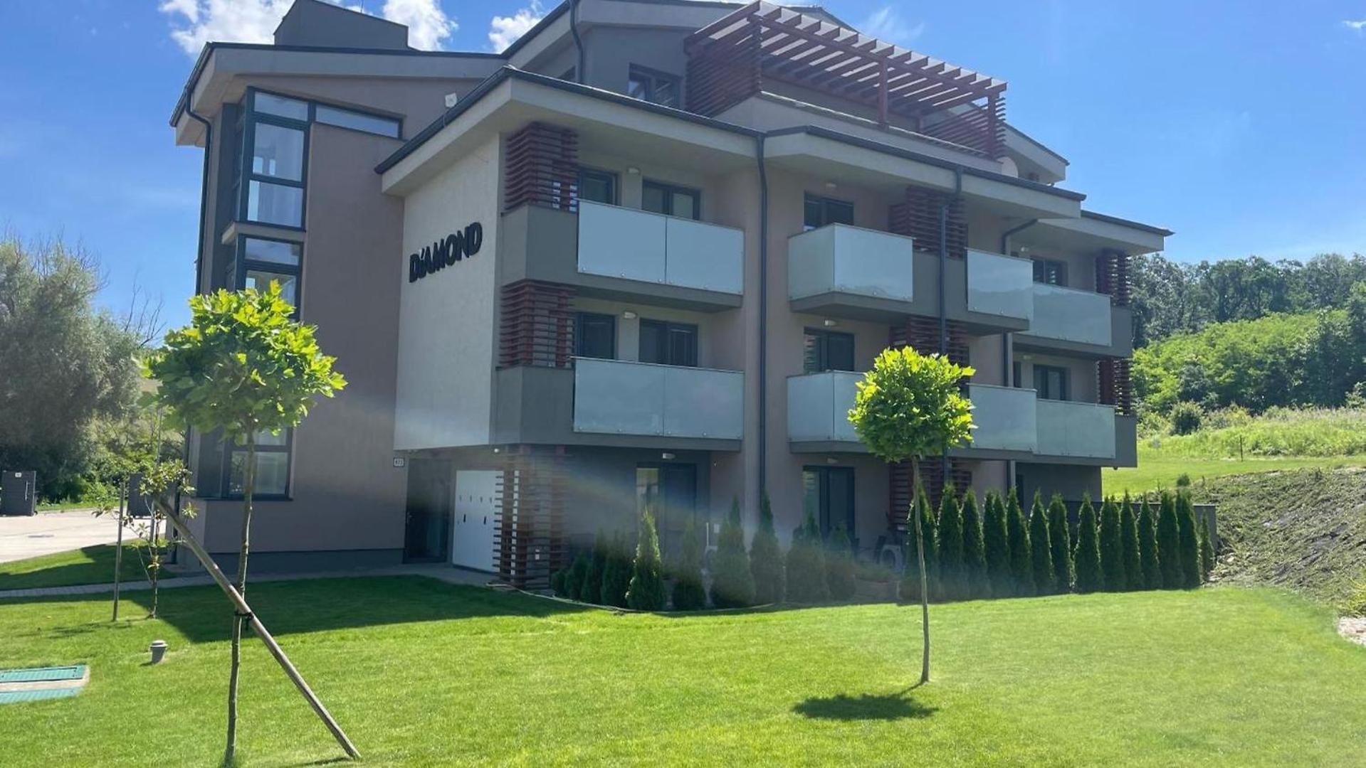 Apartman Diamond Podhájska Exteriör bild
